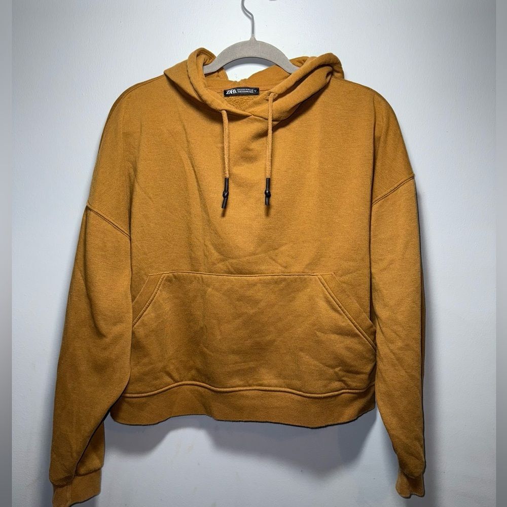 Zara Tan Hoodie Sweatshirt Size Medium EUC